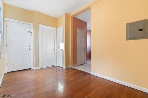 87 Columbia Avenue Newark NJ 07106