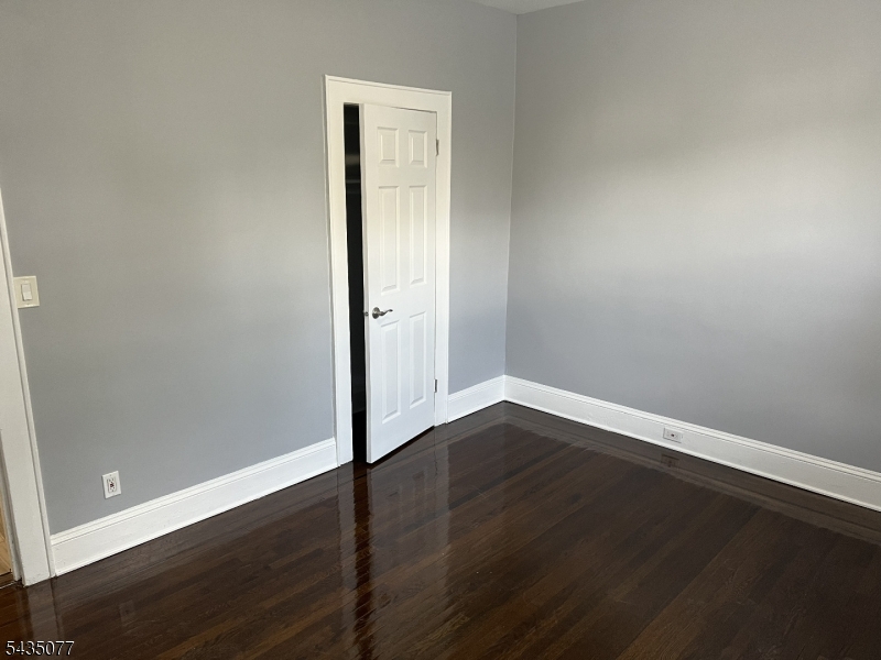68 Wolf Place Hillside NJ 07205