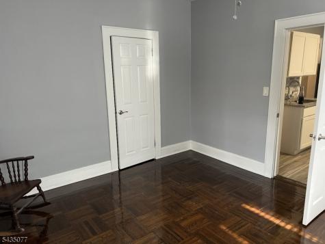 68 Wolf Place Hillside NJ 07205