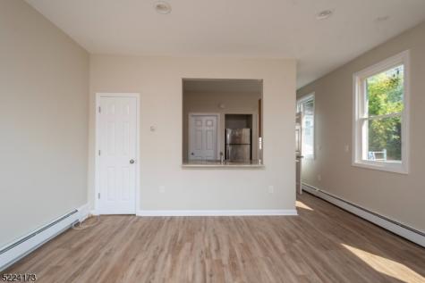 214 Woodcliff Ave-unit 1 Little Falls NJ 07424