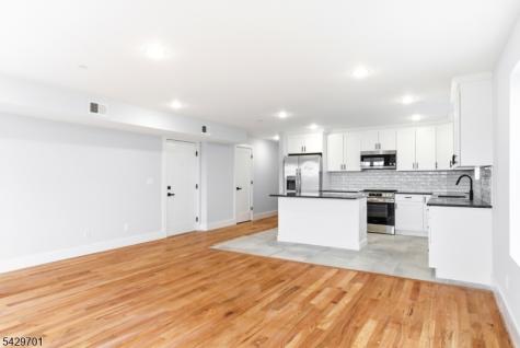 129 Mt Pleasant Avenue Newark NJ 07104