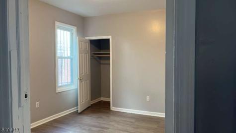 87 Schuyler Avenue Newark NJ 07112