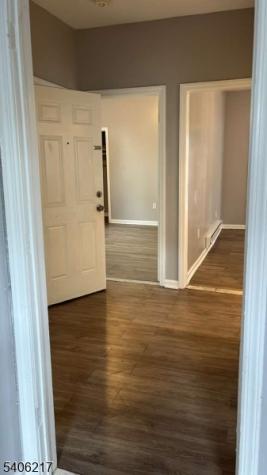 87 Schuyler Avenue Newark NJ 07112