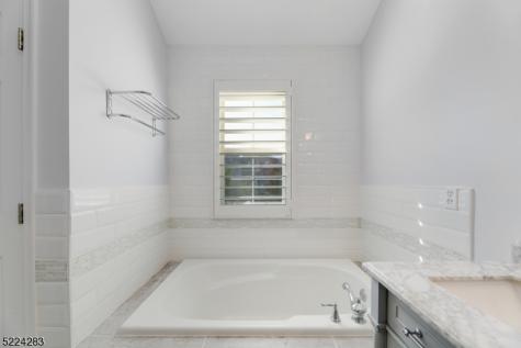 13 Knox Court Bernards NJ 07920