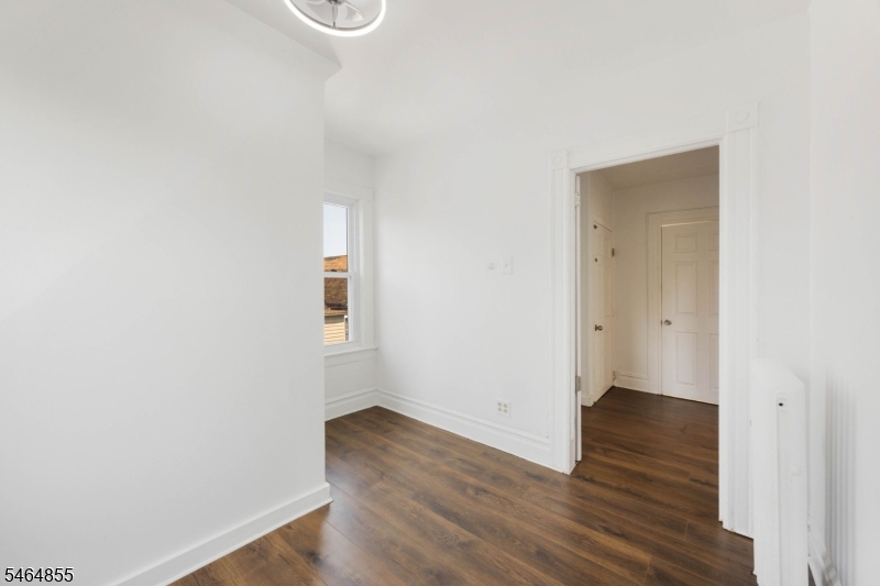209 N 11th Street Newark NJ 07107