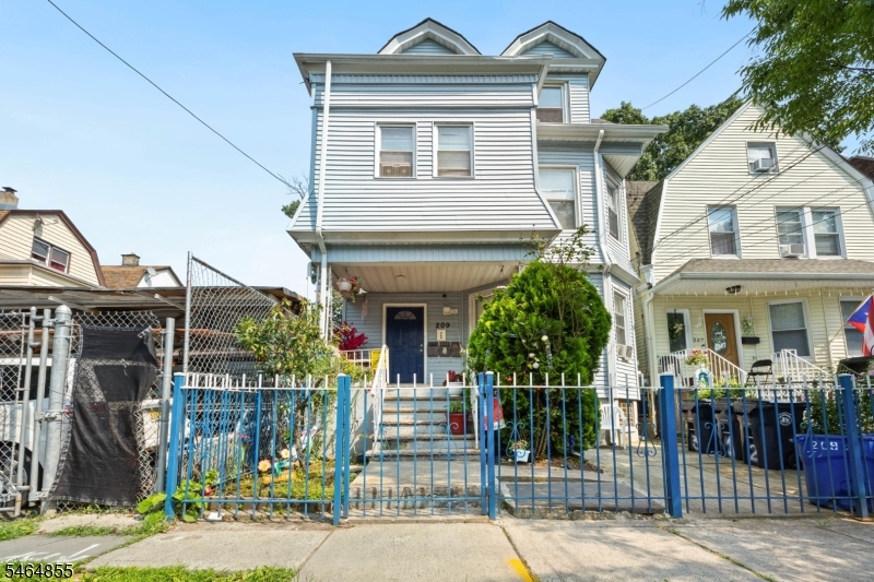 209 N 11th Street Newark NJ 07107