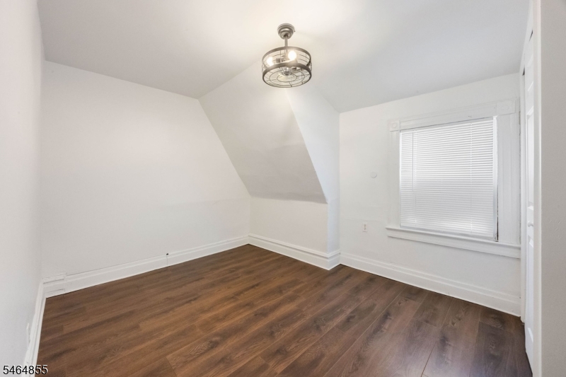 209 N 11th Street Newark NJ 07107