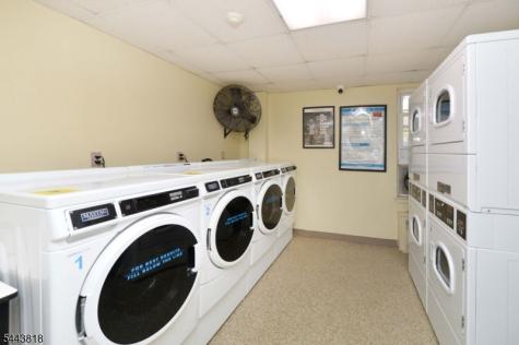 5 Roosevelt Place Montclair NJ 07042