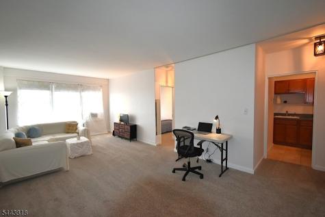 5 Roosevelt Place Montclair NJ 07042