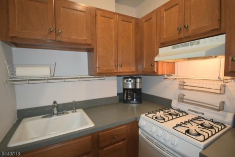 5 Roosevelt Place Montclair NJ 07042