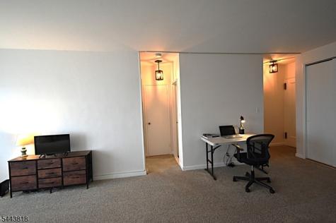5 Roosevelt Place Montclair NJ 07042