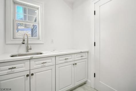 64 Meyersville Road Chatham NJ 07928