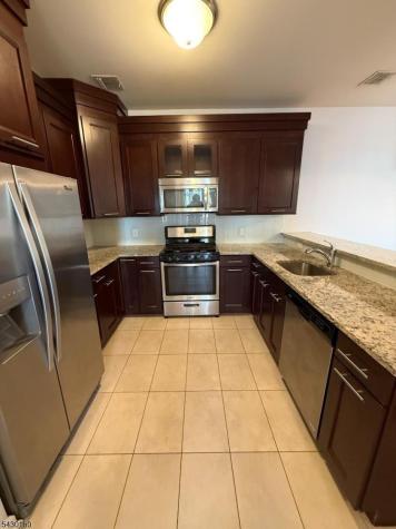 102 E Elizabeth Avenue Linden NJ 07036