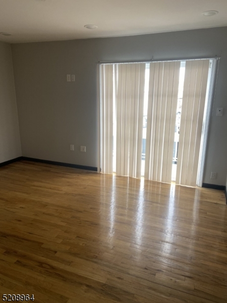 221 Magnolia Avenue Elizabeth NJ 07206