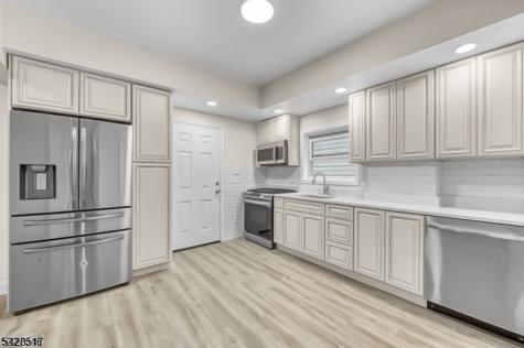 318 S 7th Street Elizabeth NJ 07202