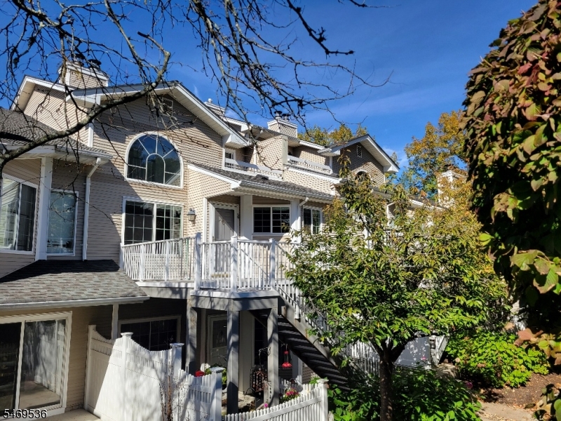 58 Bentley Court Bedminster NJ 07921