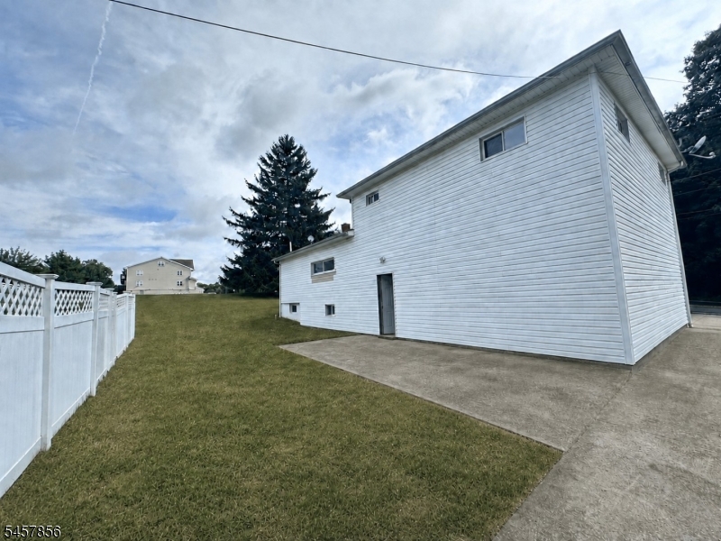 60 Mountain Avenue Paterson NJ 07501