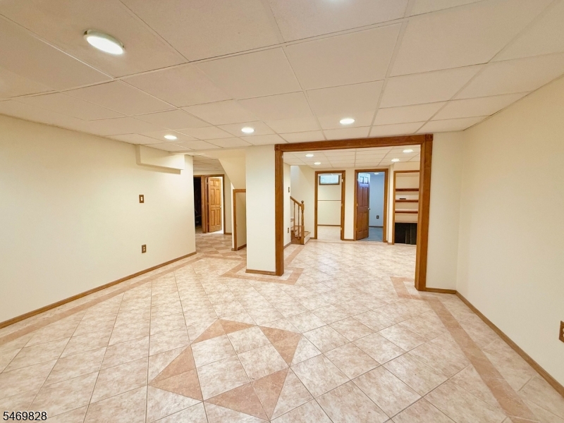 12 Kiser Lane Bridgewater NJ 08807