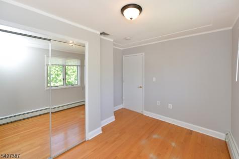 142 Grand Avenue Hawthorne NJ 07506
