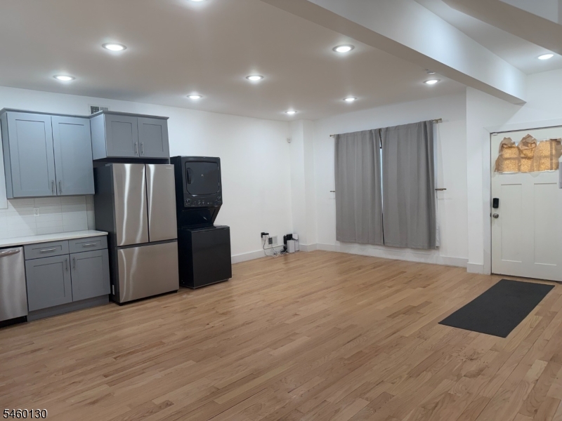 492 S 20th Street Newark NJ 07103