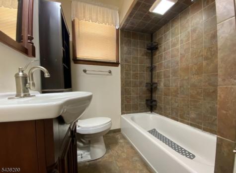 1353 Alina Street Elizabeth NJ 07208