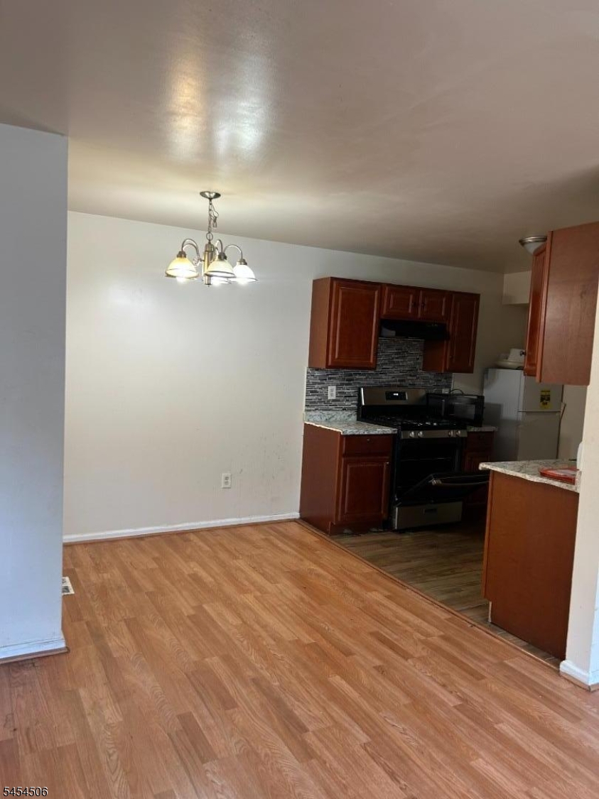 98 16TH Avenue Newark NJ 07103