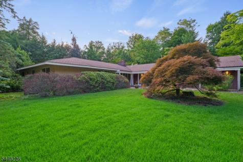 29 Wayside Place Montclair NJ 07042