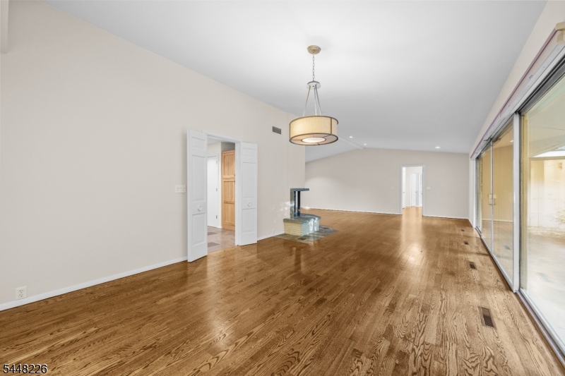 29 Wayside Place Montclair NJ 07042