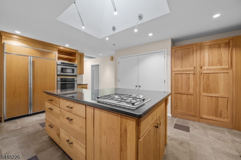 29 Wayside Place Montclair NJ 07042