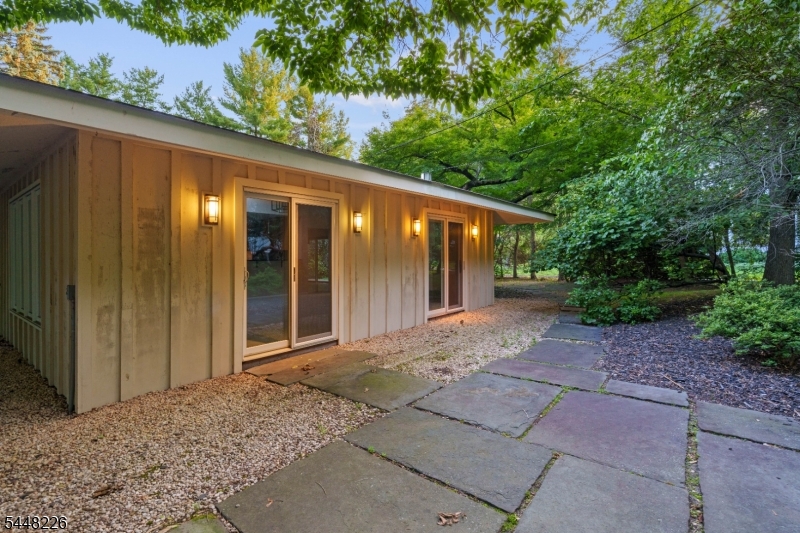 29 Wayside Place Montclair NJ 07042