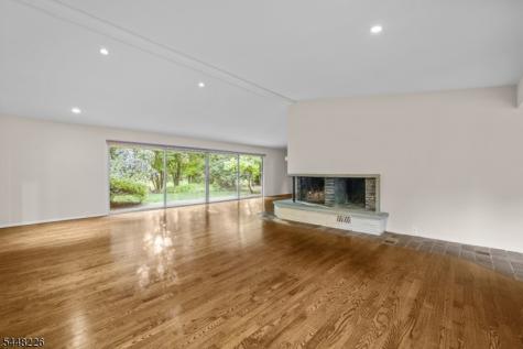 29 Wayside Place Montclair NJ 07042