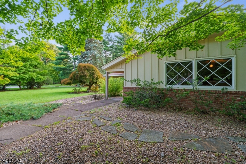 29 Wayside Place Montclair NJ 07042
