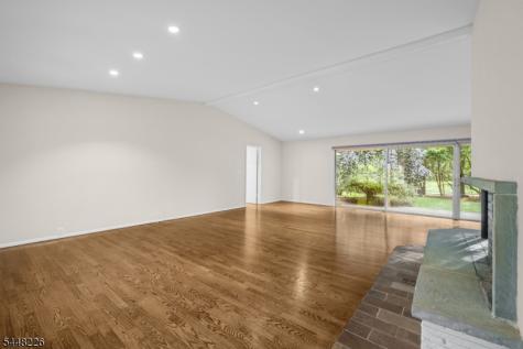 29 Wayside Place Montclair NJ 07042