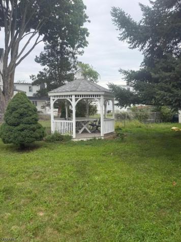 67 Oakland Avenue Edison NJ 08817
