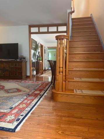 67 Oakland Avenue Edison NJ 08817