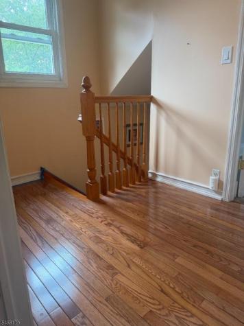 67 Oakland Avenue Edison NJ 08817