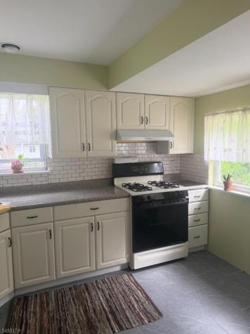 67 Oakland Avenue Edison NJ 08817