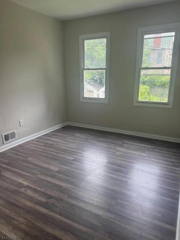 186 N 17th Street East Orange NJ 07017