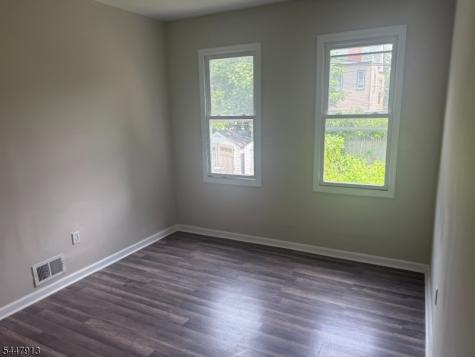 186 N 17th Street East Orange NJ 07017