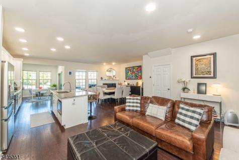 11 Albert Court Randolph NJ 07869