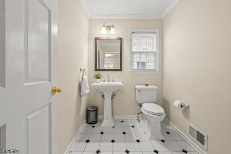 33 Exeter Road Unit 1 Millburn NJ 07078