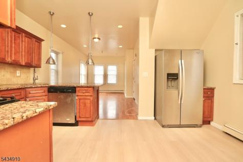 79 Chestnut Street West Orange NJ 07052
