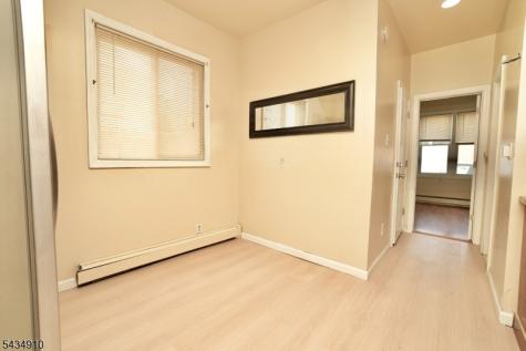 79 Chestnut Street West Orange NJ 07052