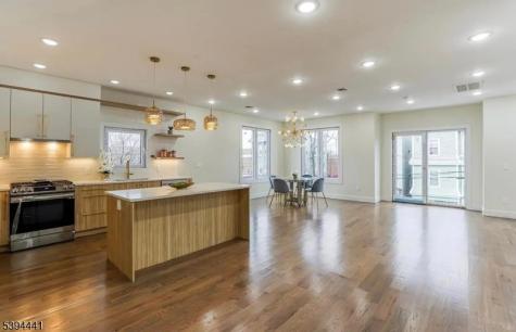 250 22ND Street Irvington NJ 07111