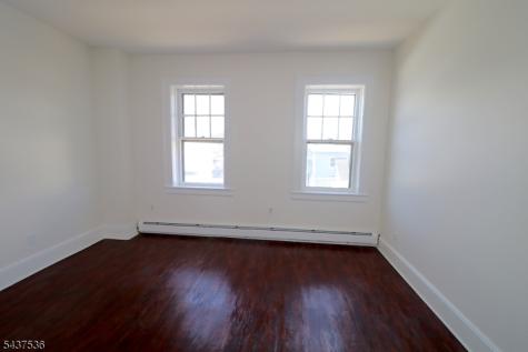160 New York Avenue Newark NJ 07105