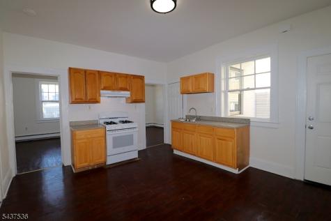 160 New York Avenue Newark NJ 07105