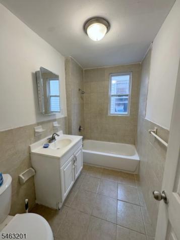 550 Norwood Street East Orange NJ 07018