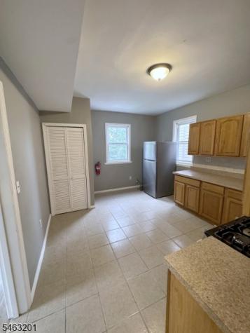 550 Norwood Street East Orange NJ 07018