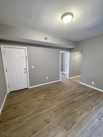 550 Norwood Street East Orange NJ 07018