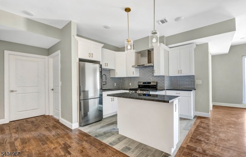 318 Dixon Avenue Paterson NJ 07501
